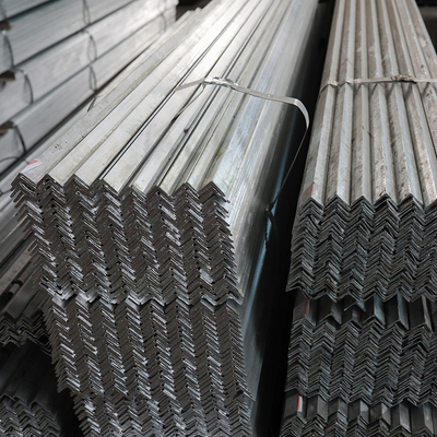 Il GI uguale d'acciaio galvanizzato di angolo di dimensione standard inclina il ferro per la costruzione dei 6mm