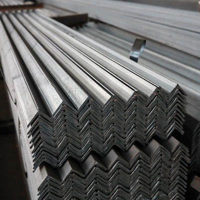 L'acciaio ha galvanizzato l'angolo Antivari uguale 50*50mm Q345B per il ponte