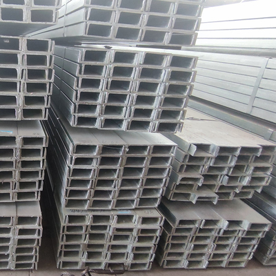JIS S235JR Canale in acciaio zincato con rivestimento in zinco 50 * 50 mm Barra del canale in acciaio al carbonio