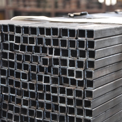 la tubatura nera del quadrato 2x2 di 600mm ha galvanizzato