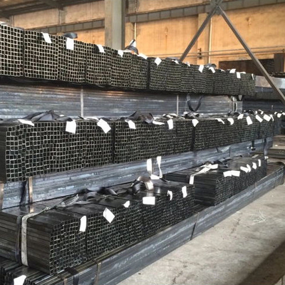 la tubatura nera del quadrato 2x2 di 600mm ha galvanizzato